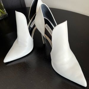 Steve Madden Dolly Pump in White Size 8